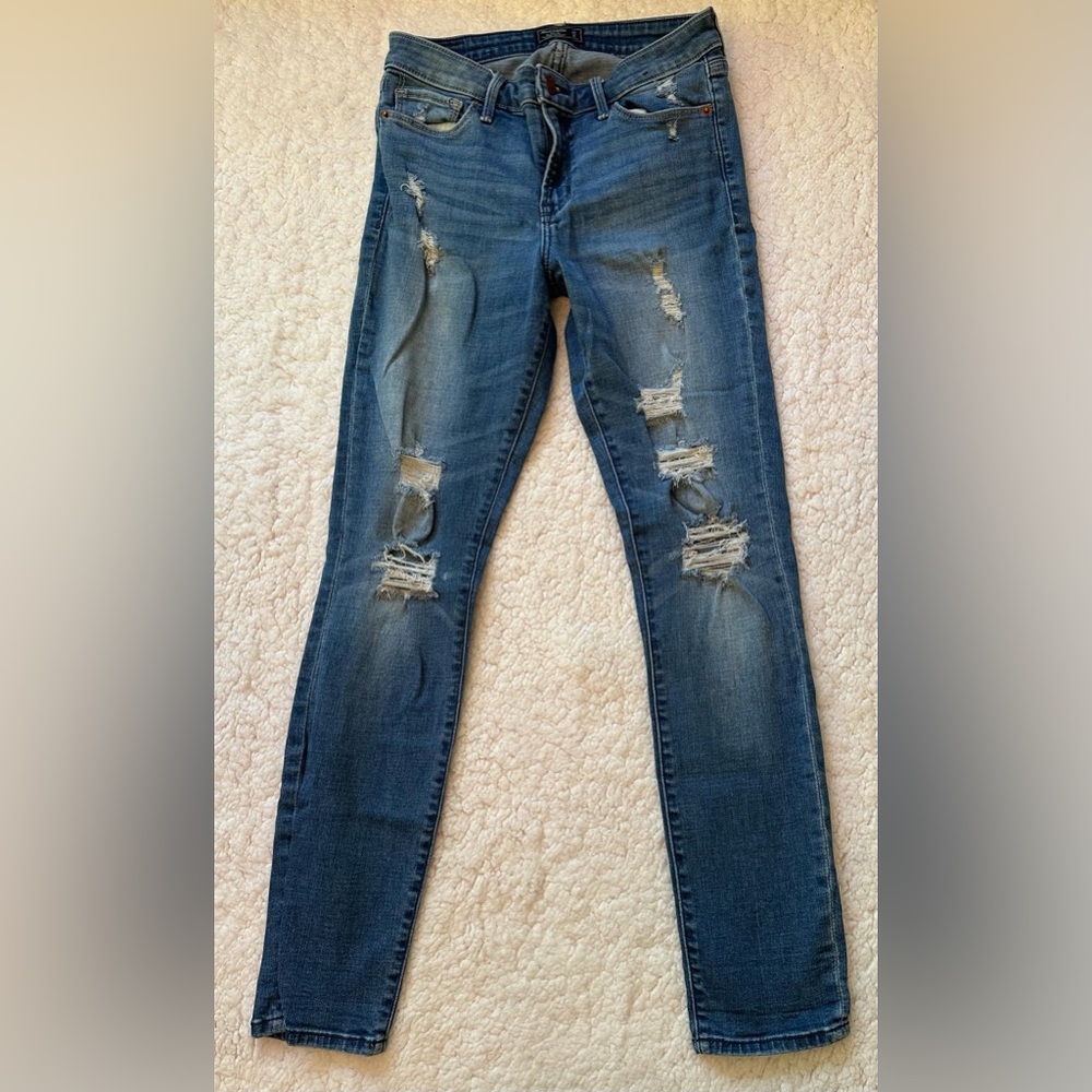 Abercrombie & Fitch Women's Distressed Harper Low Rise Super Skinny Size 27 4R